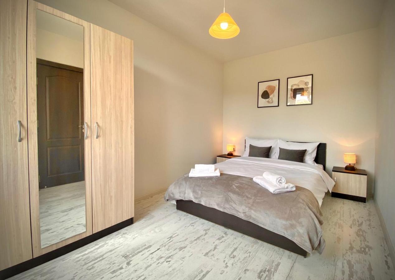 Cozy & Modern 1Br Apart For 4 Guests Next To Medical University & Free Parking Стара-Загора Экстерьер фото