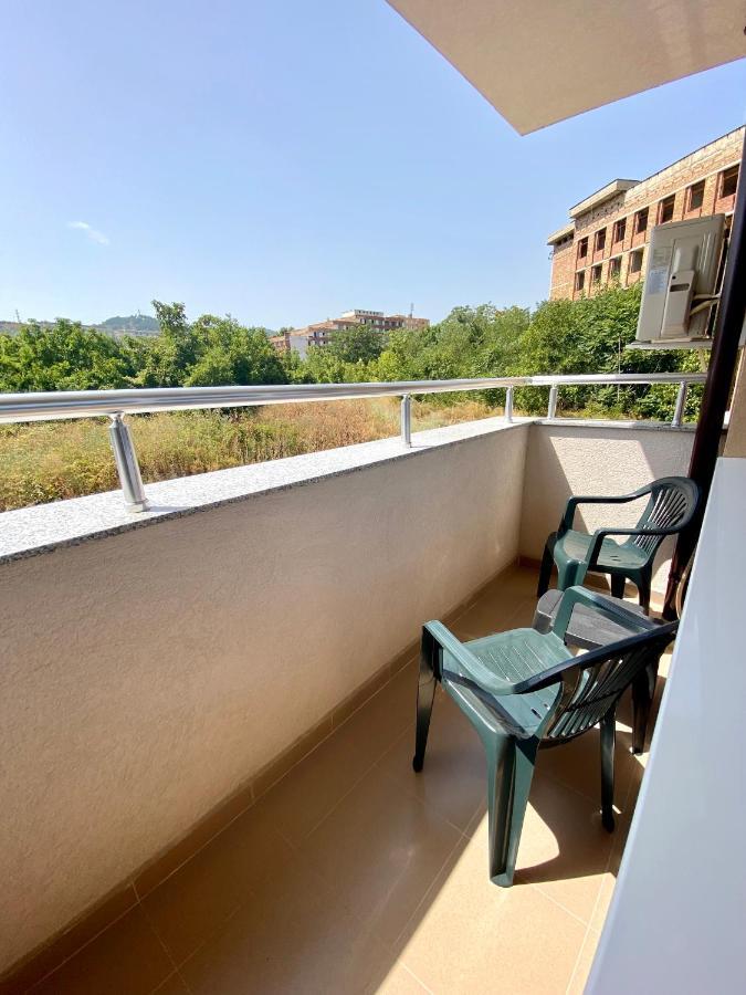 Cozy & Modern 1Br Apart For 4 Guests Next To Medical University & Free Parking Стара-Загора Экстерьер фото